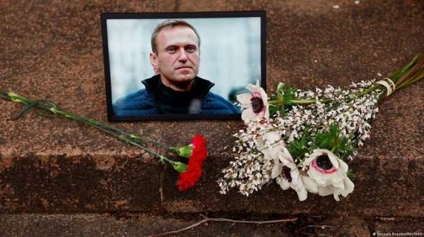 Пропагандисты угрожают россиянам включением в штурмовые роты за проявление желания проститься с Навальным