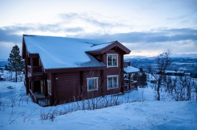 Мурманские чиновники владеют недвижимостью рядом с норвежской военной базой — «Досье»