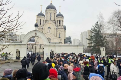 На прощание в церковь в Марьино привезли тело Алексея Навального
